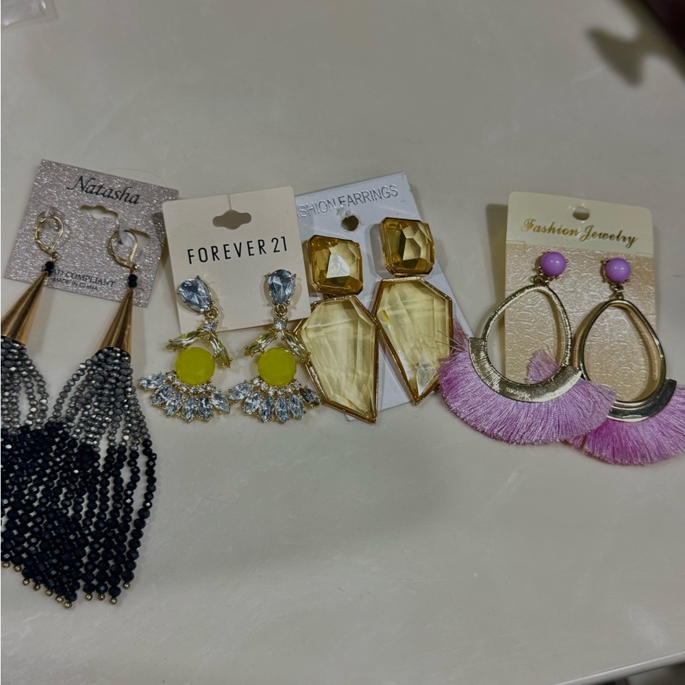 Bundle 4 Pcs Statement Earrings Collection - image 6